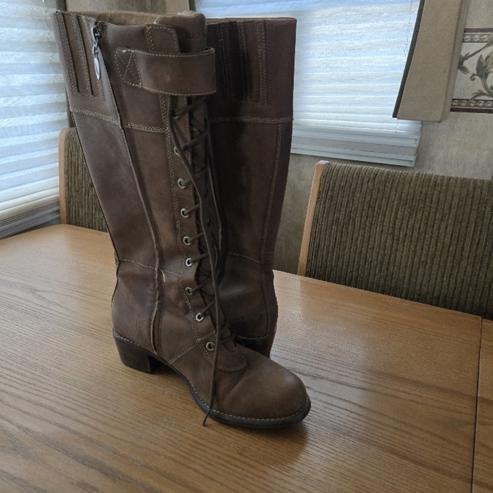 Brown Lace-Up Knee-High Women's Boots